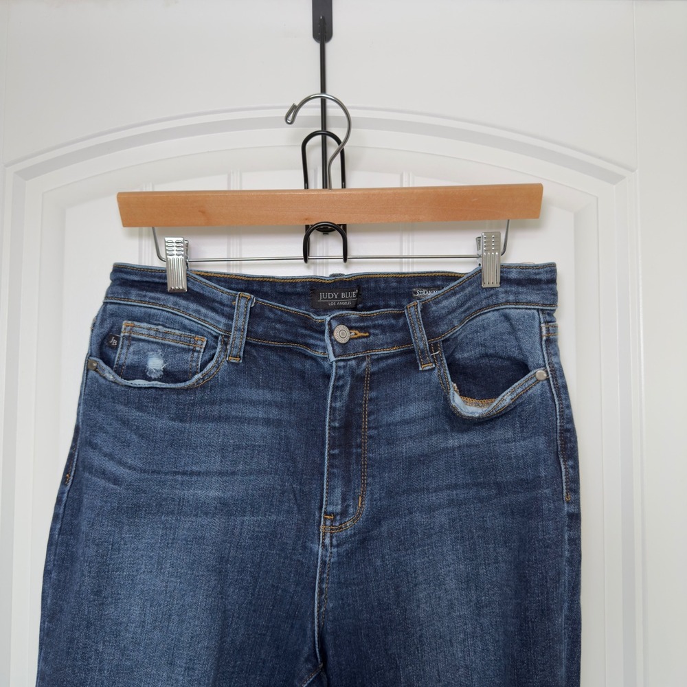 Judy Blue Womens Jeans 15/32 Blue Straight Fit Distressed Frayed Hem Raw Edge - Picture 3 of 10